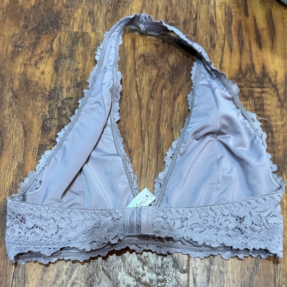 Marilyn Monroe Lace Halter Bralette - Soft Gray (Size Medium) - Picture 2 of 4